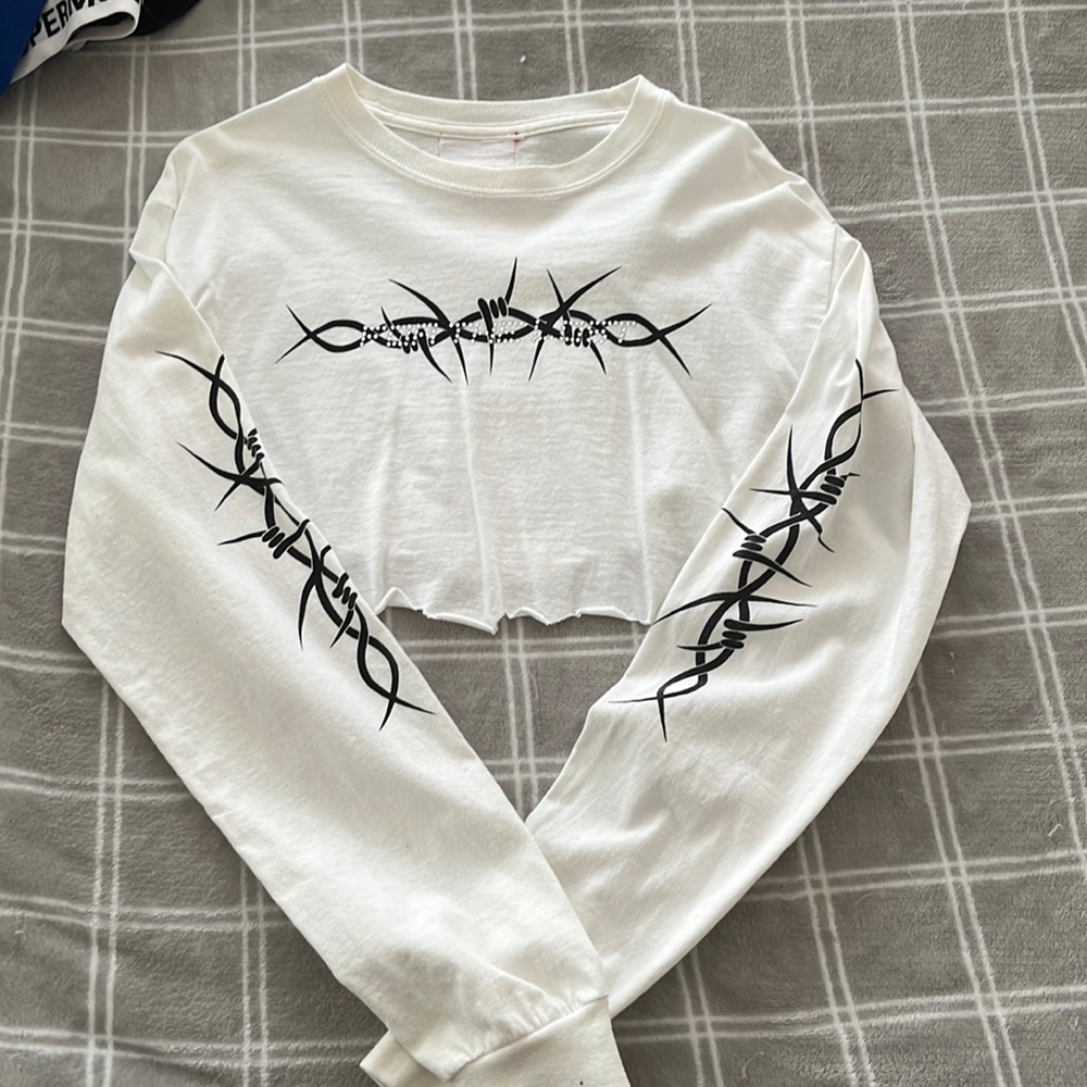 Forever 21 Barbed Wire Long Sleeve Crop Top